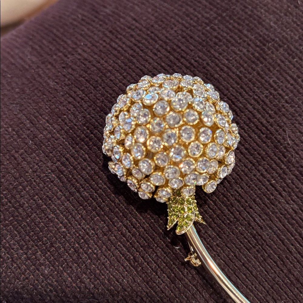 Vintage Flower Crystal Goldtone Brooch